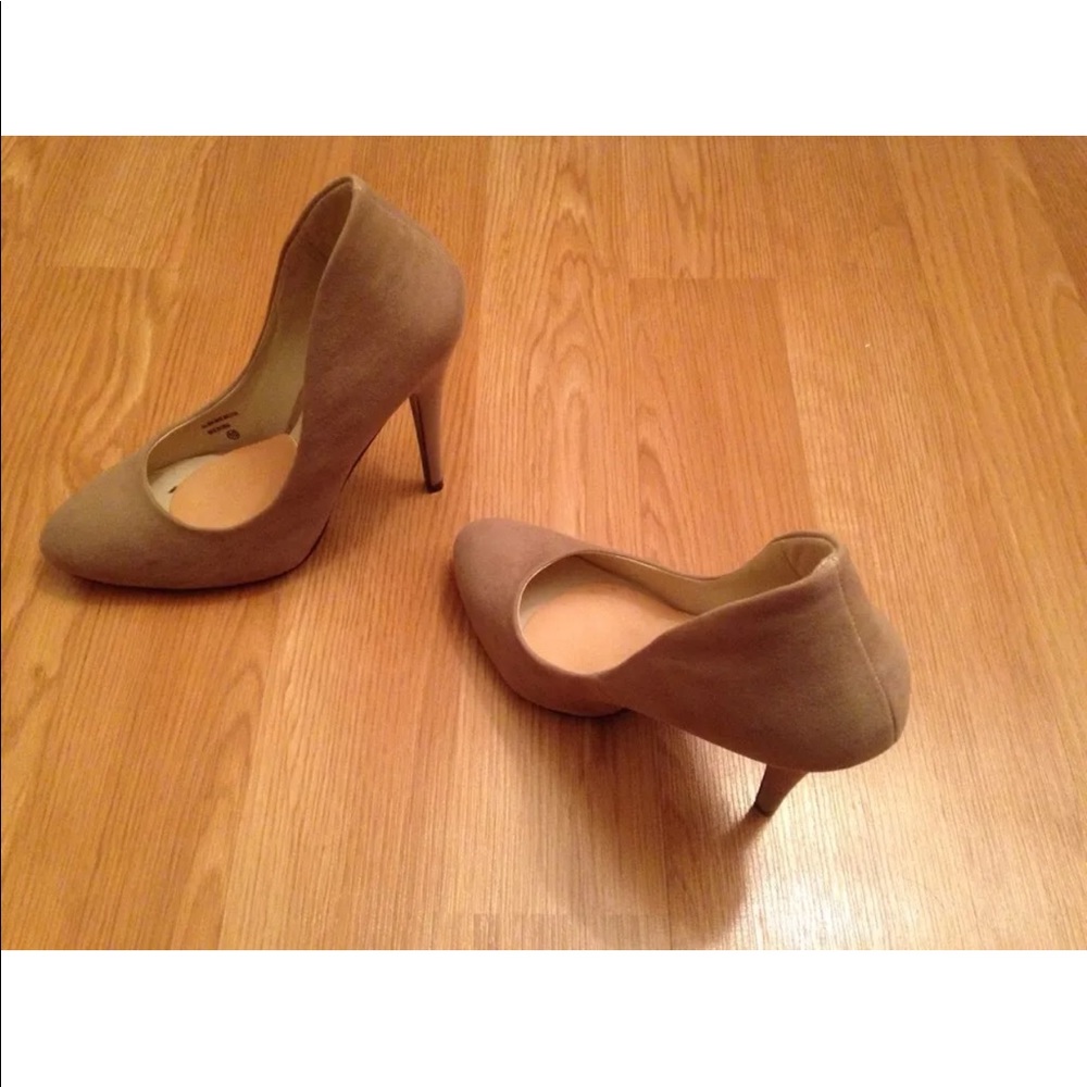 Nubuck Stiletto Size 10M